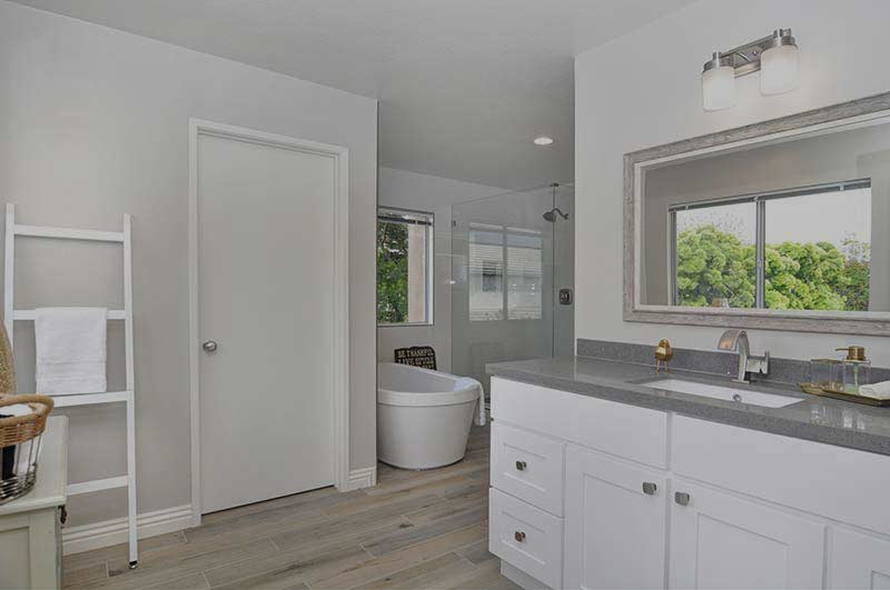 Bathroom vanity countertop